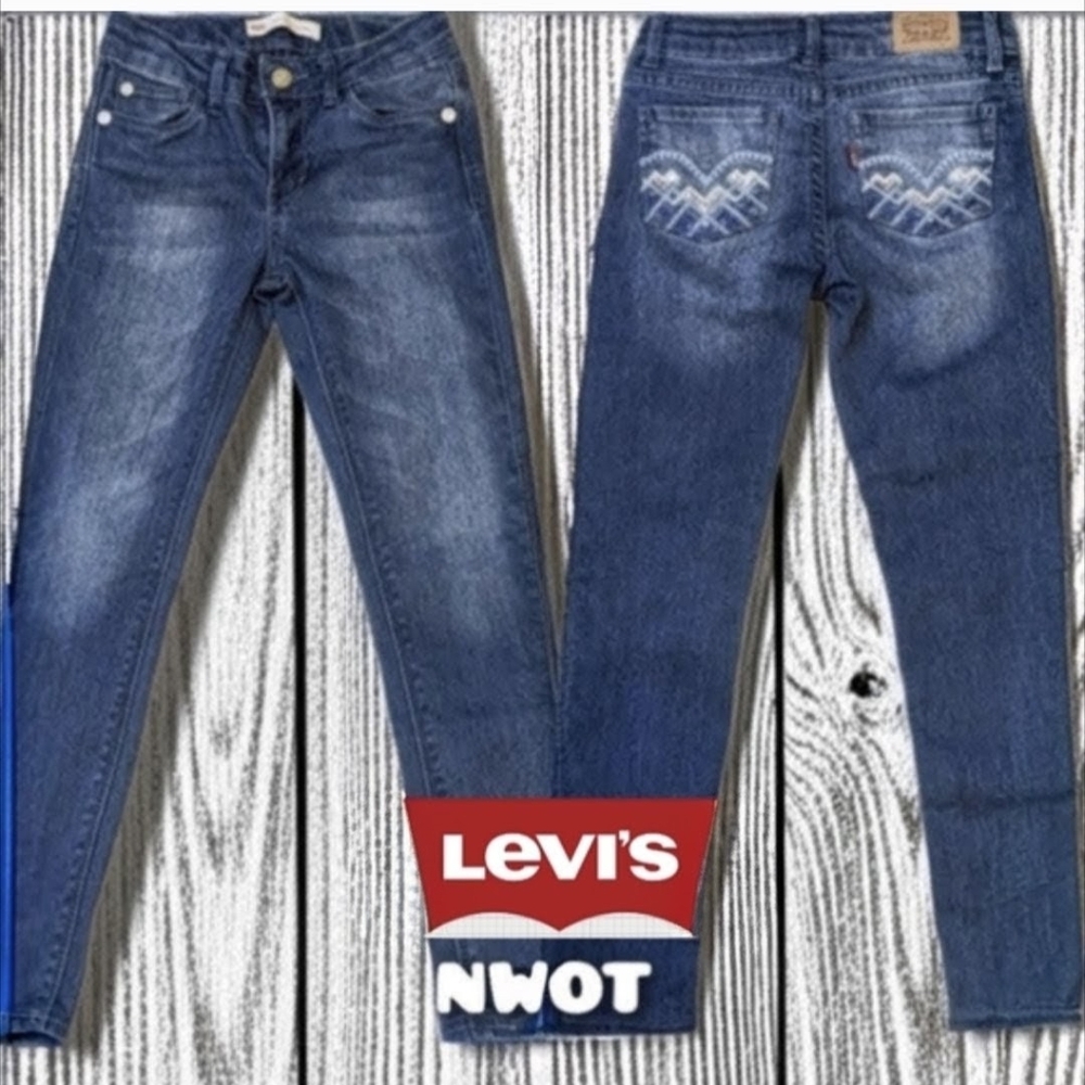 🆕Levi's 710 Super skinny jeans